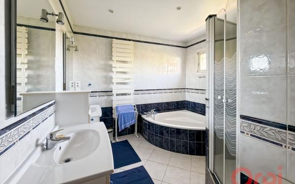 Maison à vendre    5 pièces •  Agde