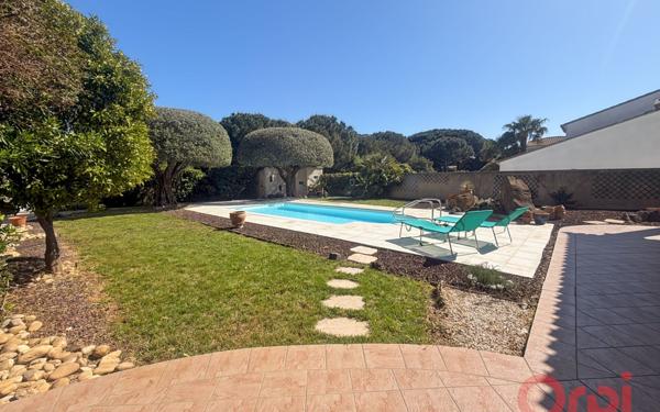 Maison à vendre    5 pièces •  Agde