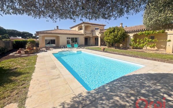 Maison à vendre    5 pièces •  Agde