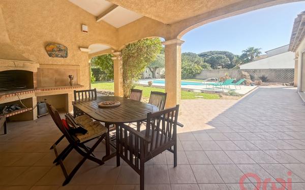 Maison à vendre    5 pièces •  Agde
