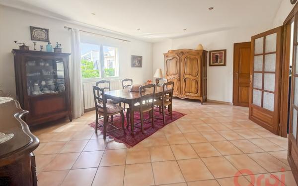 Maison à vendre    5 pièces •  Agde