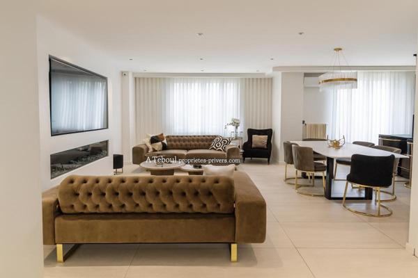 LYON 6EME-TRIANGLE D'OR, SUBLIME T4BIS DE 112M²,, RENOVE AVEC PRESTATIONS HAUT DE GAMME