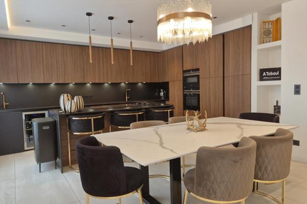 LYON 6EME-TRIANGLE D'OR, SUBLIME T4BIS DE 112M²,, RENOVE AVEC PRESTATIONS HAUT DE GAMME