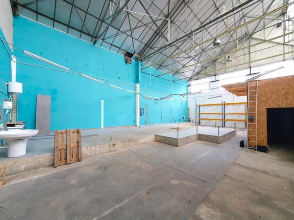 Local Commercial Libre de Toute Occupation - Idéal Investisseur ou Entrepreneur