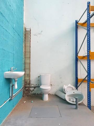 Local Commercial Libre de Toute Occupation - Idéal Investisseur ou Entrepreneur