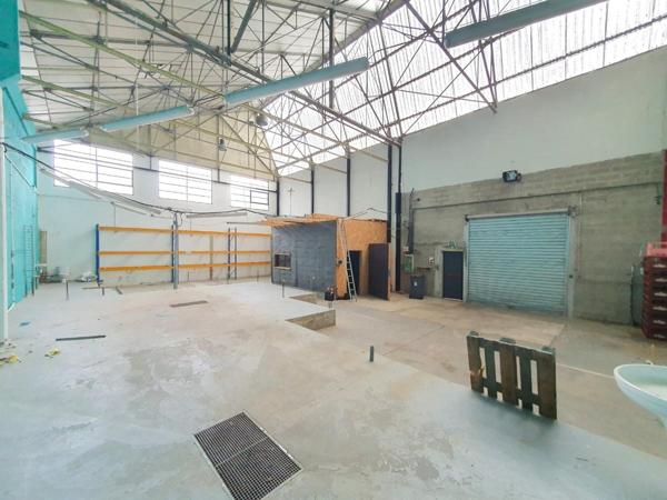 Local Commercial Libre de Toute Occupation - Idéal Investisseur ou Entrepreneur