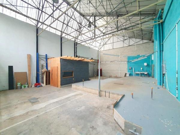 Local Commercial Libre de Toute Occupation - Idéal Investisseur ou Entrepreneur