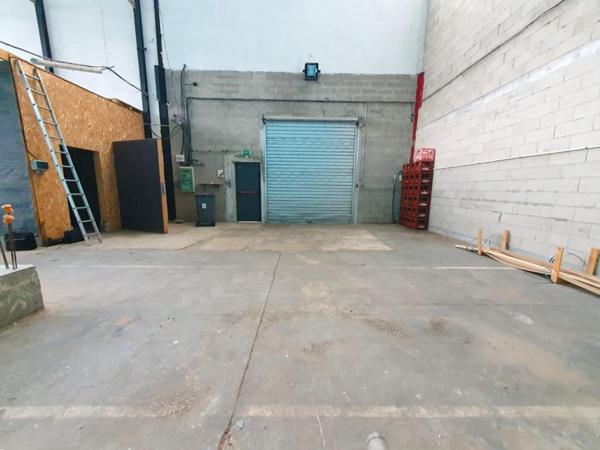 Local Commercial Libre de Toute Occupation - Idéal Investisseur ou Entrepreneur