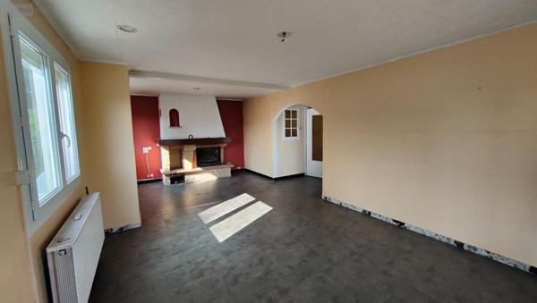 Maison individuelle à vendre à Viviers en Ardèche (07220), ref :