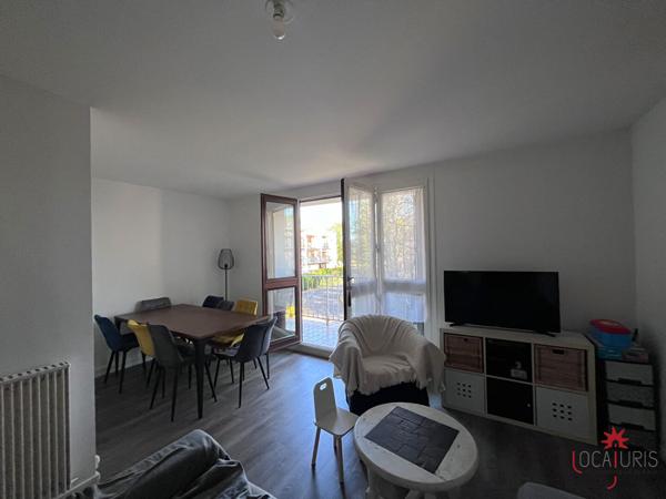 Appartement 3 pièces avec balcon - Résidence Sylvie - CHANTILLY (60500)