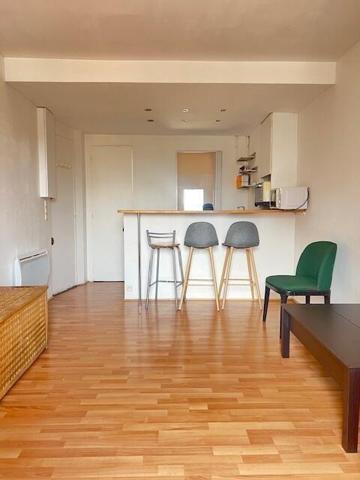 Studio Dernier étage Paris 14 ème