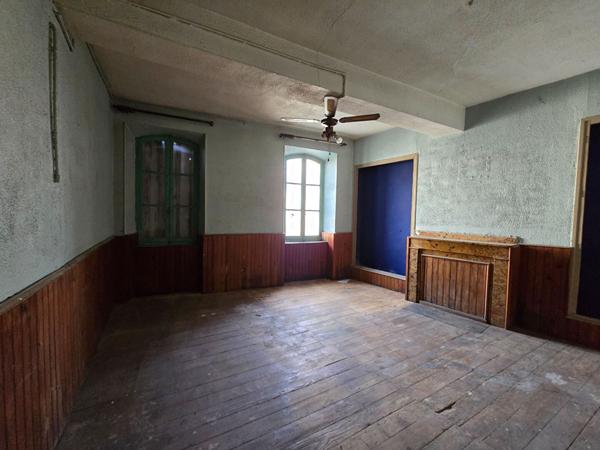 Maison de village a rénover