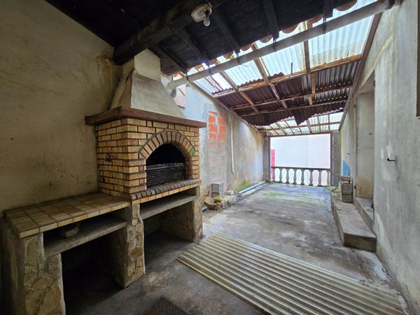 Maison de village a rénover