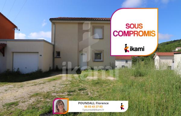 Charmante Villa Familiale à Saint Uze avec garage et jardin