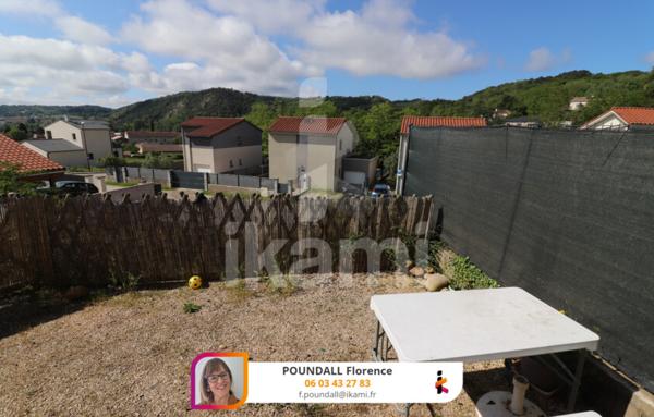 Charmante Villa Familiale à Saint Uze avec garage et jardin