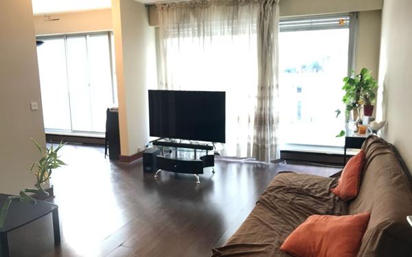 Appartement à louer    4 pièces • 82,65 m2 Paris 19