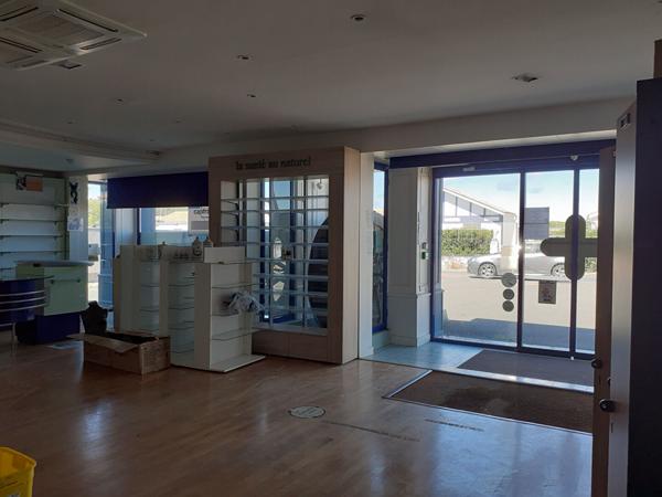 Local commercial Saint Pierre d Oleron 156 m²