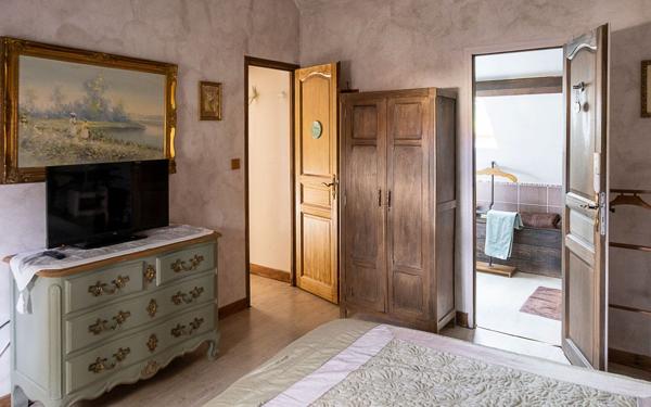 Maison à vendre    9 pièces •  Tourny