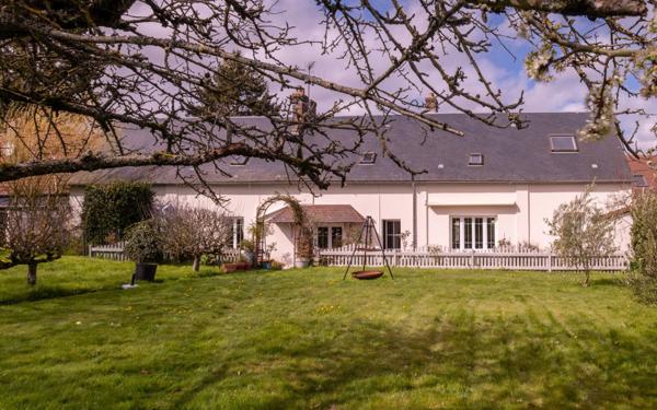 Maison à vendre    9 pièces •  Tourny