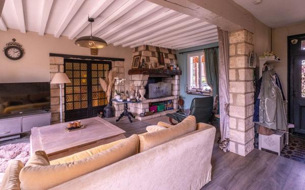 Maison à vendre    9 pièces •  Tourny