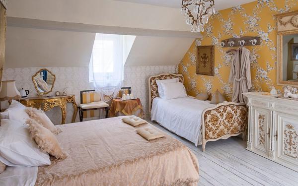 Maison à vendre    9 pièces •  Tourny