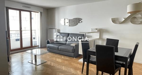 Location Appartement meublé 2 pièces 49.07 m² - Paris 75011
