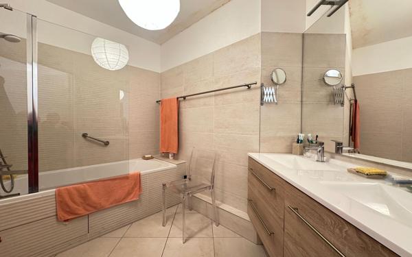 Appartement à vendre    3 pièces • 63,23 m2 Saint-Maur-des-Fossés