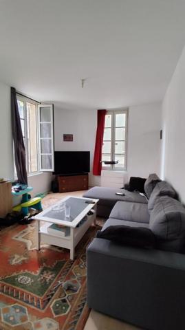 Immeuble rentable en centre ville / 200 m²