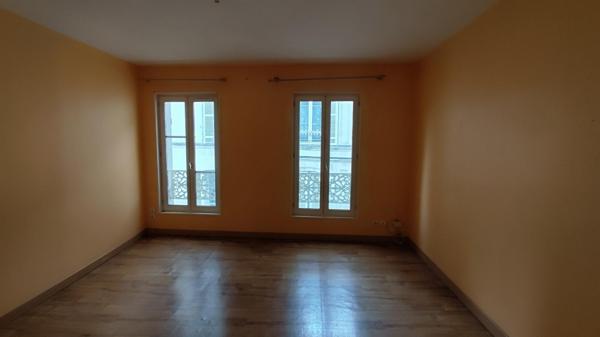 Immeuble rentable en centre ville / 200 m²