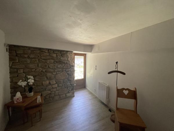 Maison atypique 156 M2 – 6 Pièces DUN LE PALESTEL 23800