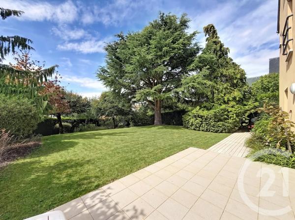 Maison à vendre  10 pièces - 330 m 2   CHARTRES  - 28