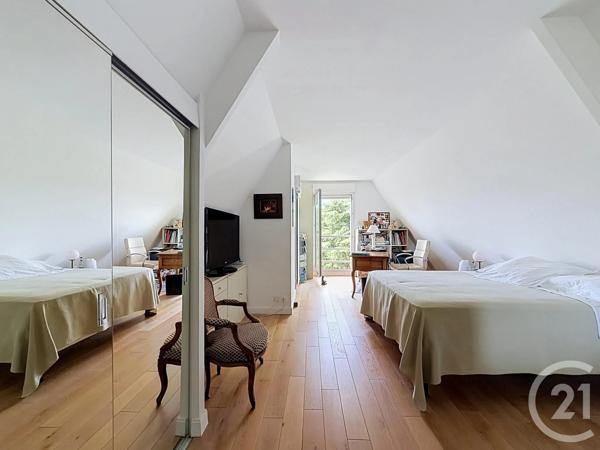 Maison à vendre  10 pièces - 330 m 2   CHARTRES  - 28