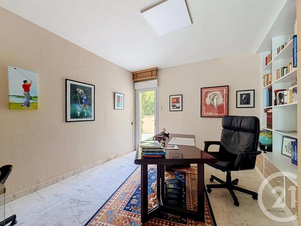 Maison à vendre  10 pièces - 330 m 2   CHARTRES  - 28