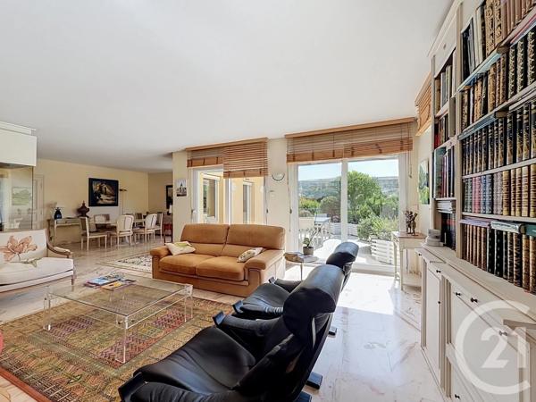 Maison à vendre  10 pièces - 330 m 2   CHARTRES  - 28
