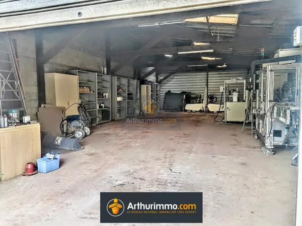 Vente                                                      Local industriel
                        
                                         1200 m2                     à La Ferté-Gaucher