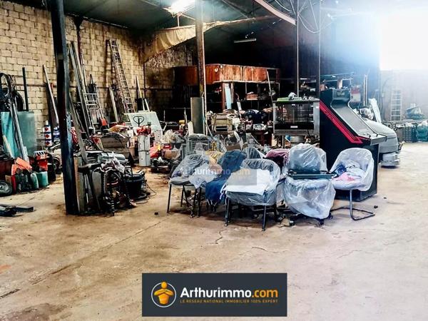 Vente                                                      Local industriel
                        
                                         1200 m2                     à La Ferté-Gaucher