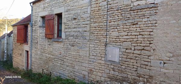 Maison de village à rénover 82 m2 habitable