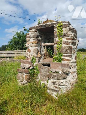 2360 - PLOUIGNEAU - MAISON EN PIERRES 