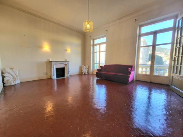 Appartement 2 pièces - 72 m²