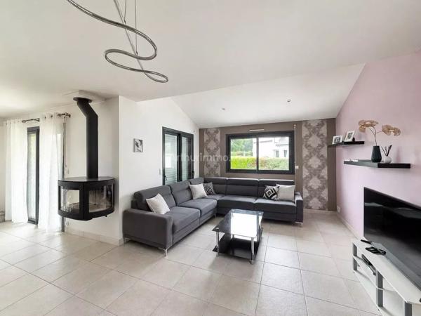 Vente                                                      Maison
                        
                     7 pièces                      170 m2                     à Brech