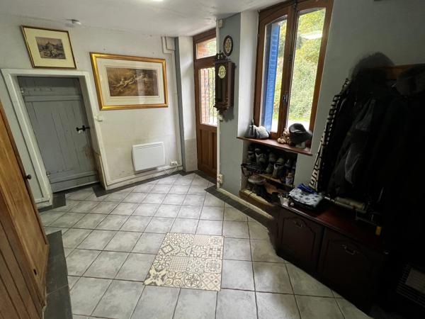 Charmante propriété en pierre de caractère, avec jardin et dépendances