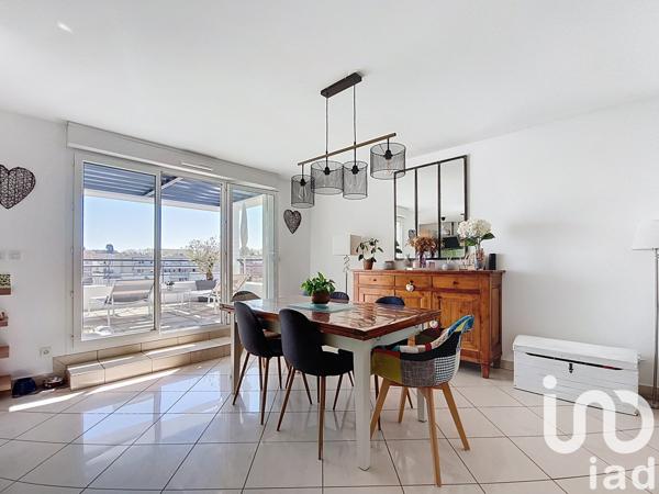 Appartement 5 pièces de 110 m² à Décines-Charpieu (69150)