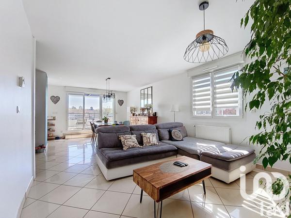 Appartement 5 pièces de 110 m² à Décines-Charpieu (69150)