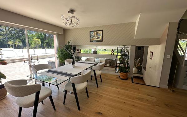 Maison à vendre    7 pièces •  Saint-Vincent-de-Tyrosse