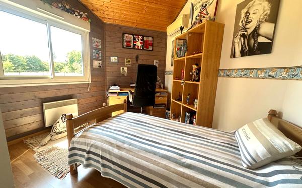 Maison à vendre    7 pièces •  Saint-Vincent-de-Tyrosse