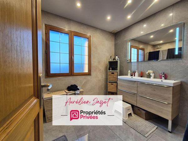 Maison familiale 145 m² ? Vie de plain-pied ? 5 chambres ? Terrain aménagé