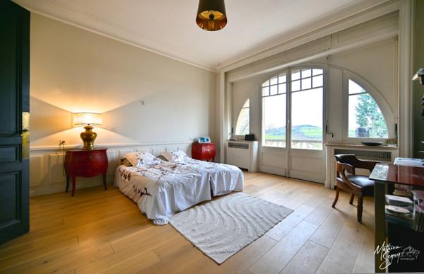 Propriete à vendre 13 pièces proche de SAINT SYMPHORIEN SUR COISE (69) de 525m² sur un parc classé de 5800 m²