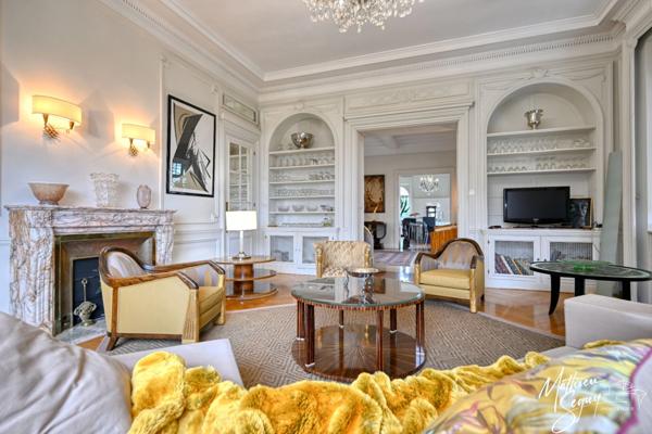 Propriete à vendre 13 pièces proche de SAINT SYMPHORIEN SUR COISE (69) de 525m² sur un parc classé de 5800 m²