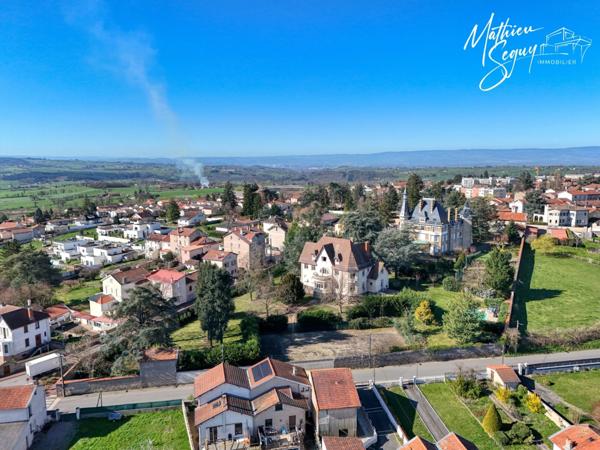 Propriete à vendre 13 pièces proche de SAINT SYMPHORIEN SUR COISE (69) de 525m² sur un parc classé de 5800 m²
