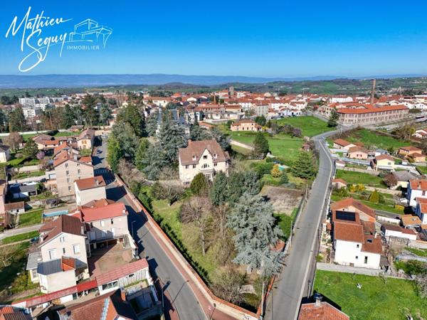 Propriete à vendre 13 pièces proche de SAINT SYMPHORIEN SUR COISE (69) de 525m² sur un parc classé de 5800 m²